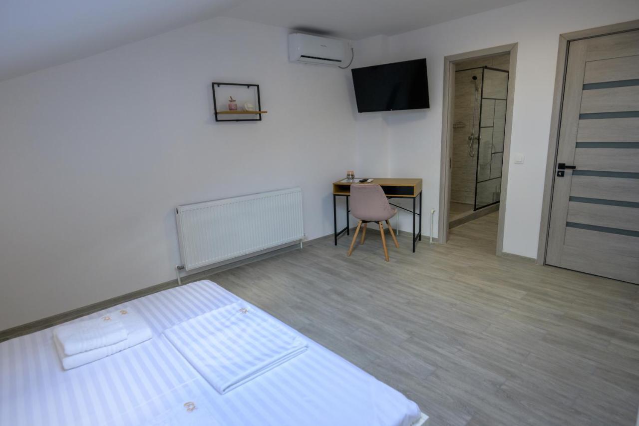Hotel Vila Rd Constanţa Esterno foto